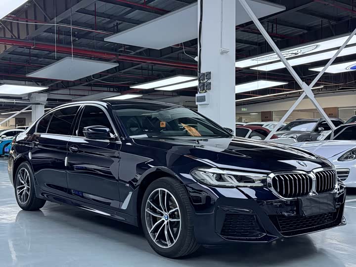 Фото 3 - BMW 5 Series