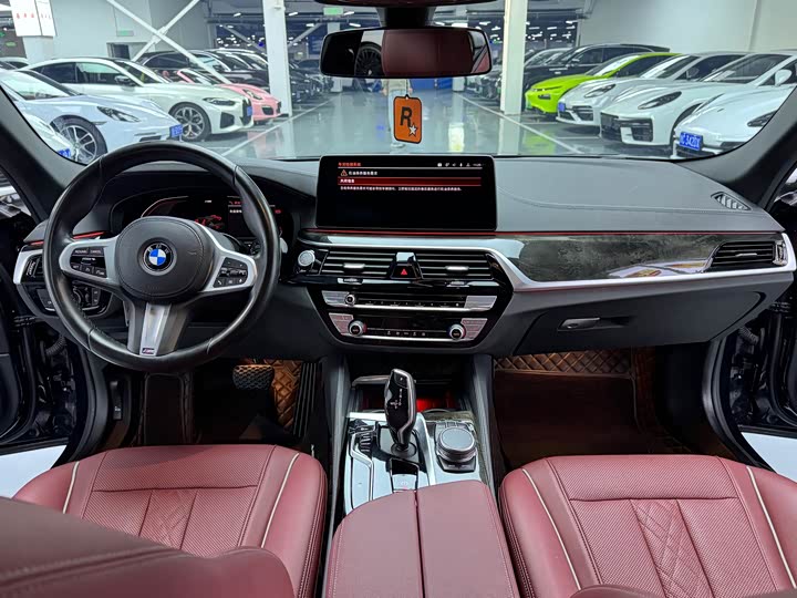 Фото 9 - BMW 5 Series