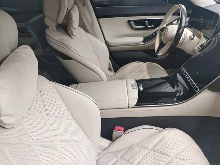 Фото 10 - Mercedes-Benz Maybach S-Class