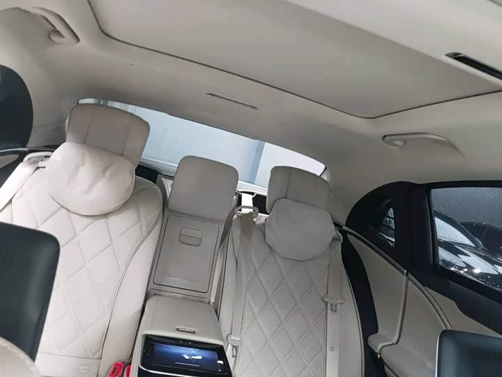 Фото 11 - Mercedes-Benz Maybach S-Class