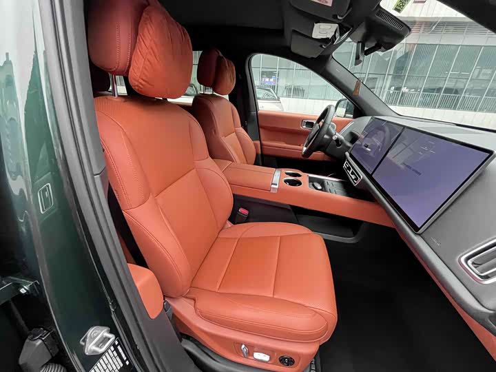 Фото 22 - LiXiang L6