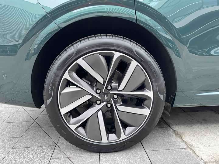 Фото 25 - LiXiang L6