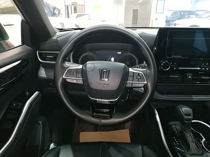 Фото 11 - Toyota Crown Kluger