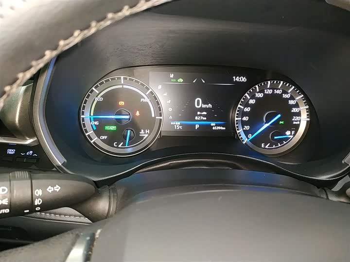 Фото 12 - Toyota Crown Kluger