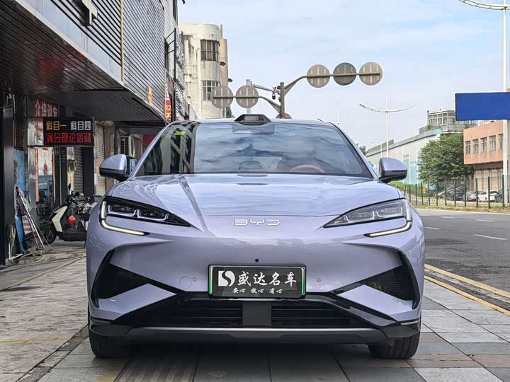 Фото 2 - BYD Sea Lion 07 EV