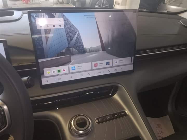 Фото 13 - Geely Galaxy E5