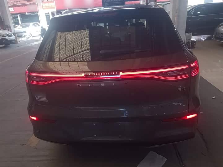 Фото 6 - Geely Galaxy E5