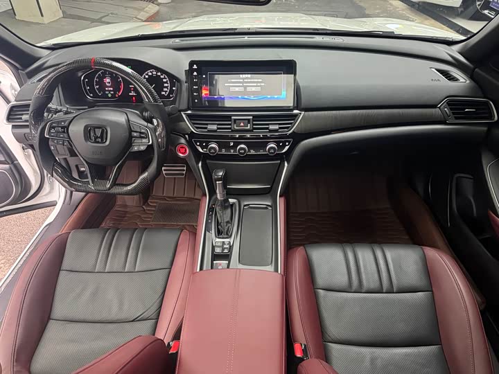 Фото 13 - Honda Inspire