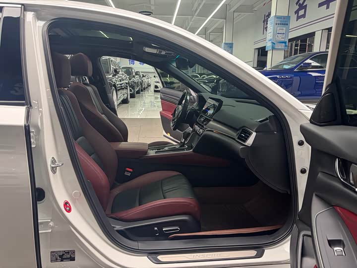 Фото 16 - Honda Inspire