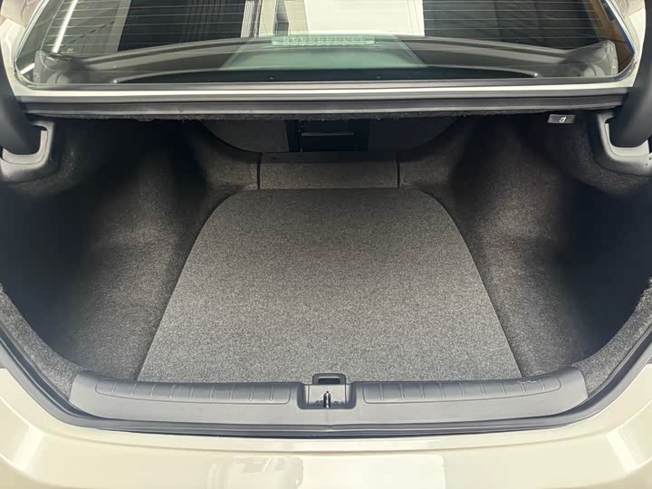 Фото 19 - Honda Inspire