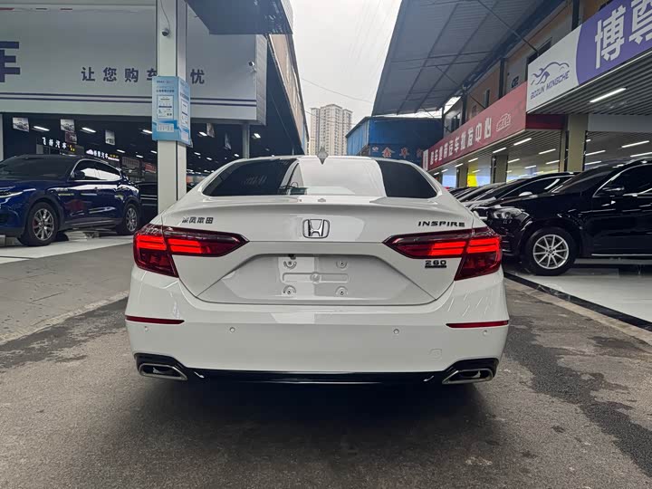 Фото 23 - Honda Inspire