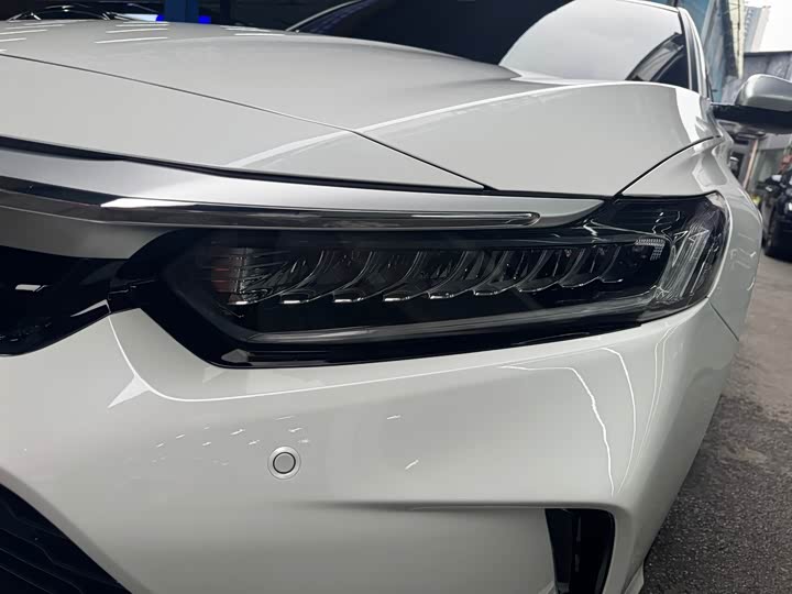 Фото 4 - Honda Inspire