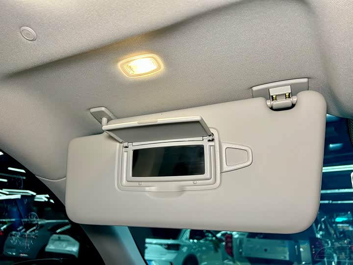 Фото 21 - Mercedes-Benz GLS-Class