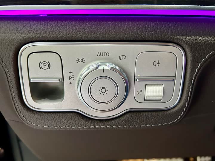 Фото 22 - Mercedes-Benz GLS-Class