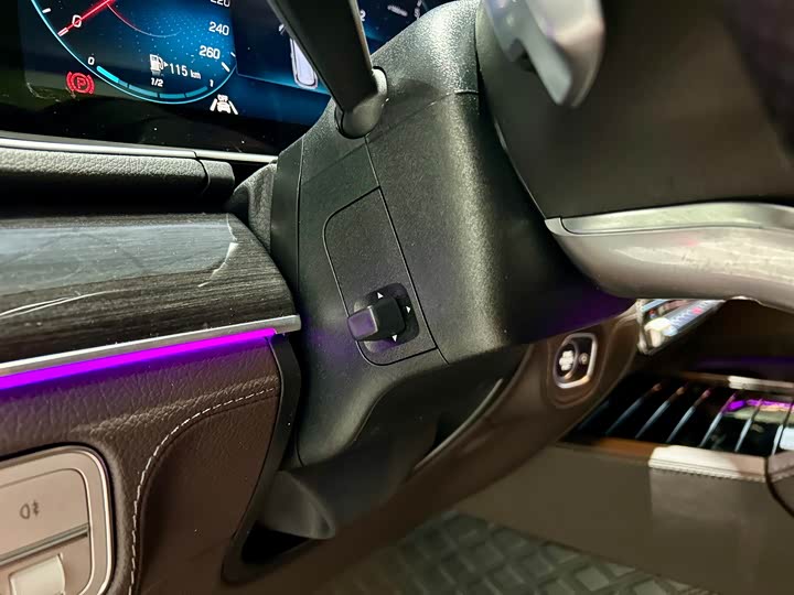 Фото 23 - Mercedes-Benz GLS-Class