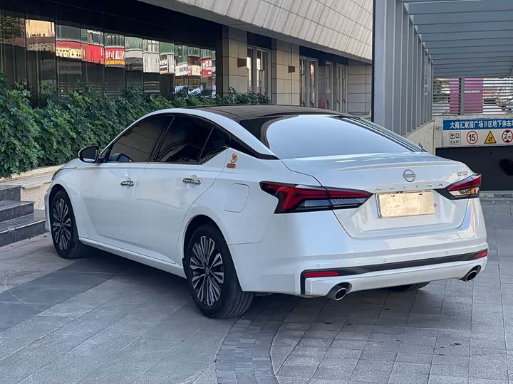 Фото 5 - Nissan Teana