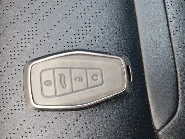 Фото 9 - Geely Preface