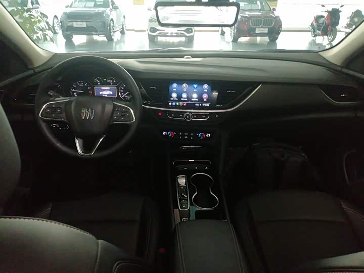 Фото 10 - Buick Regal