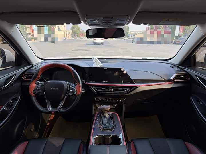 Фото 8 - Changan Oshan X5