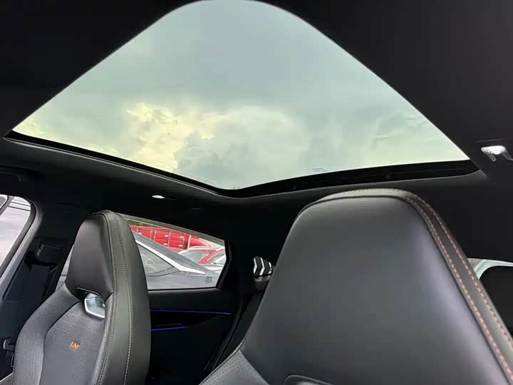 Фото 12 - Changan UNI-V