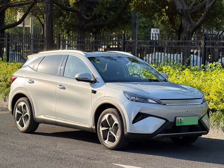 Фото 19 - BYD Yuan Plus