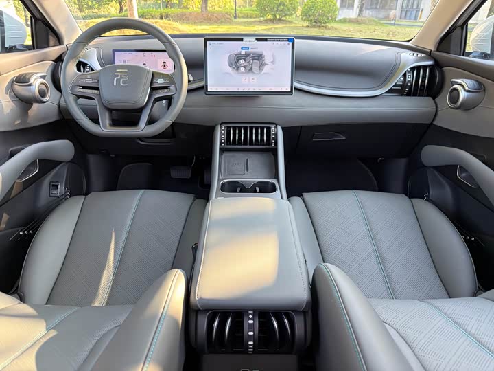 Фото 5 - BYD Yuan Plus