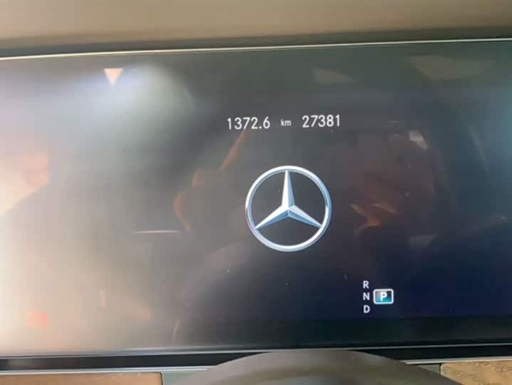 Фото 12 - Mercedes-Benz E-Class