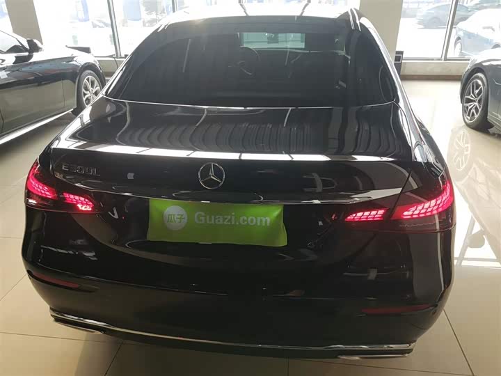 Фото 6 - Mercedes-Benz E-Class