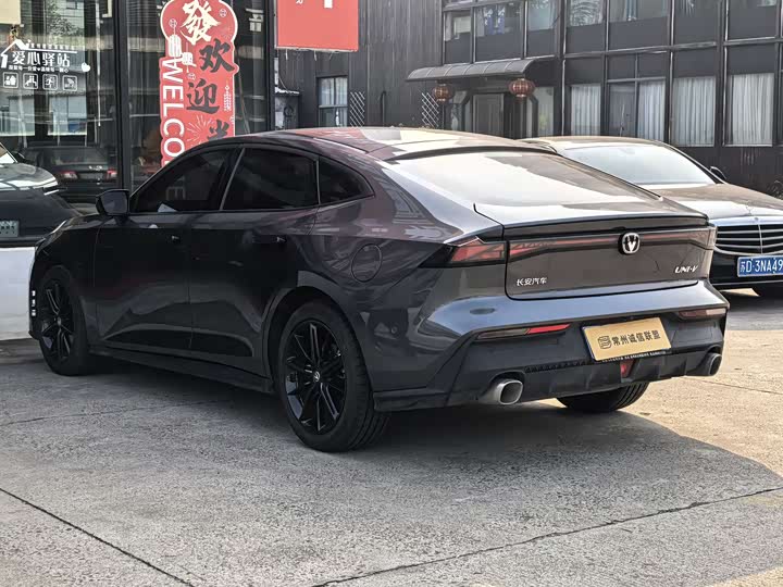 Фото 14 - Changan UNI-V