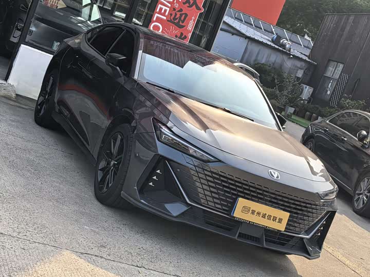 Фото 15 - Changan UNI-V