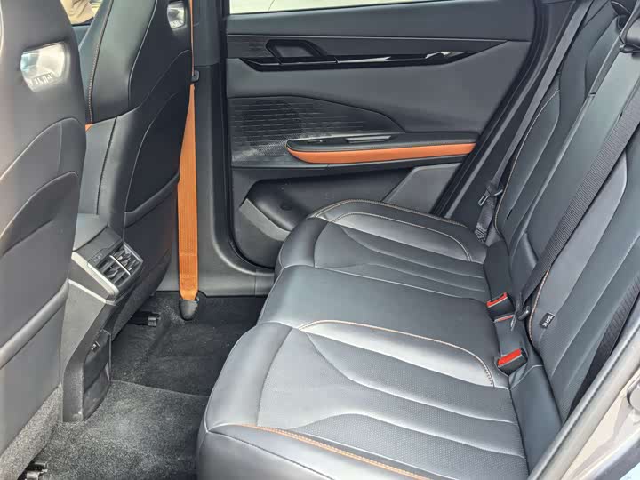 Фото 9 - Changan UNI-V