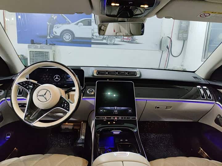 Фото 4 - Mercedes-Benz Maybach S-Class