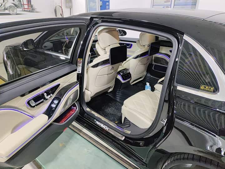 Фото 6 - Mercedes-Benz Maybach S-Class