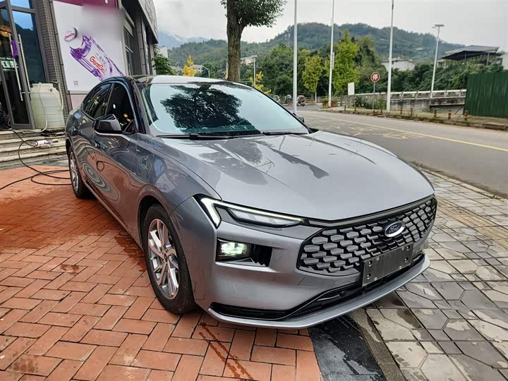 Фото 4 - Ford Mondeo