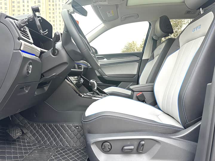 Фото 6 - Volkswagen Tayron GTE Hybrid