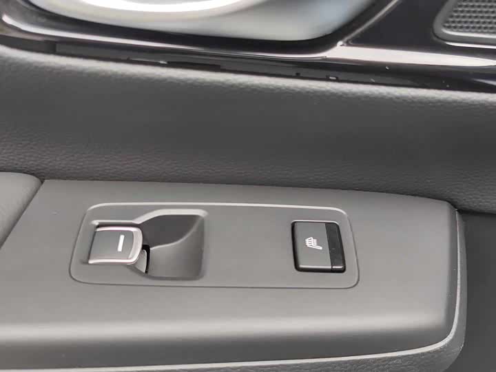 Фото 13 - Honda Breeze Hybrid