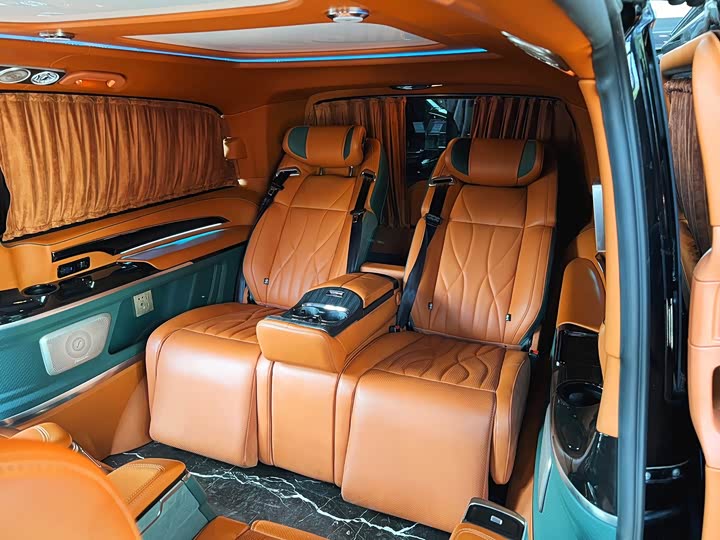 Фото 6 - Mercedes-Benz Vito