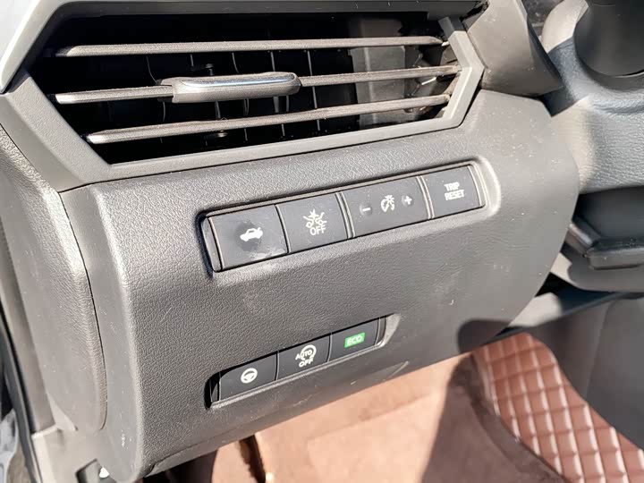 Фото 13 - Nissan Teana