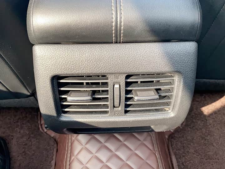 Фото 20 - Nissan Teana