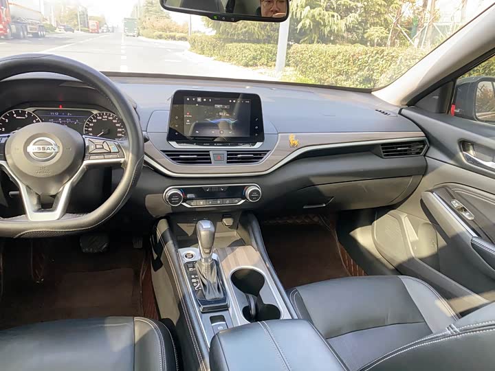 Фото 22 - Nissan Teana