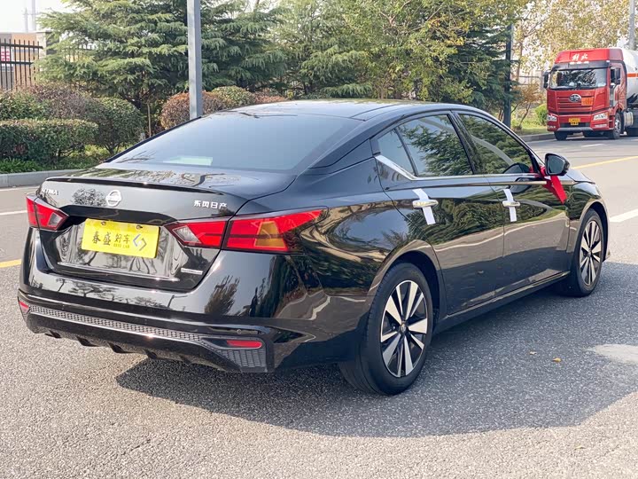 Фото 5 - Nissan Teana