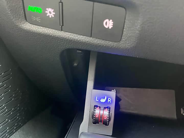 Фото 14 - Skoda Octavia Pro