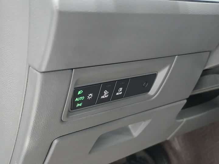 Фото 10 - Volkswagen Touareg