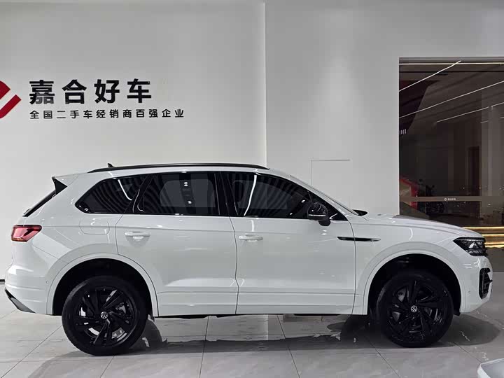 Фото 5 - Volkswagen Touareg