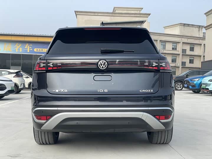 Фото 6 - Volkswagen ID.6 Crozz