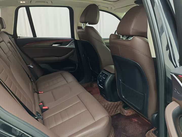 Фото 11 - BMW X3