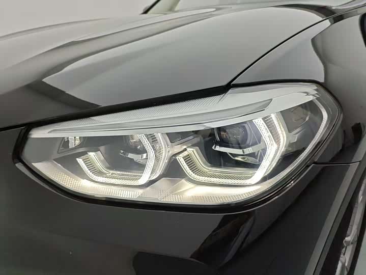 Фото 26 - BMW X3