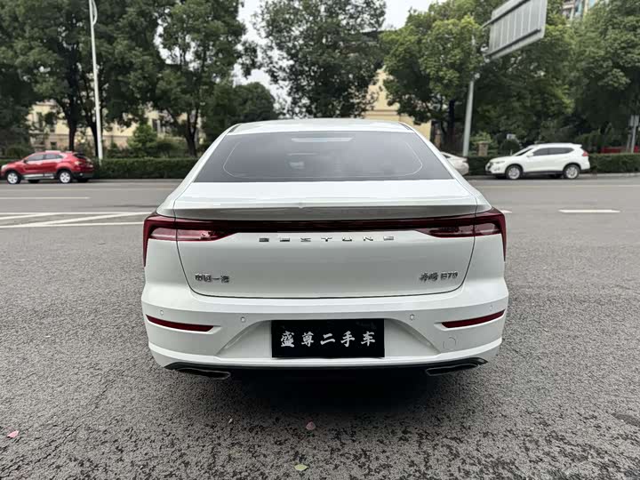 Фото 5 - Bestune B70