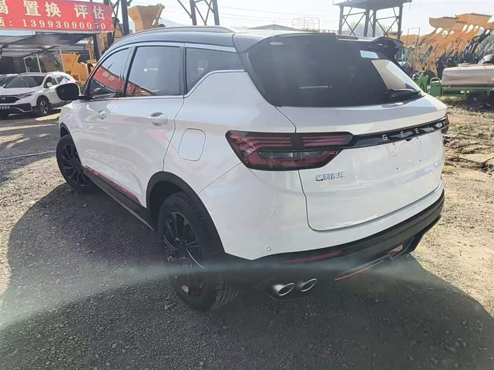 Фото 3 - Geely Coolray