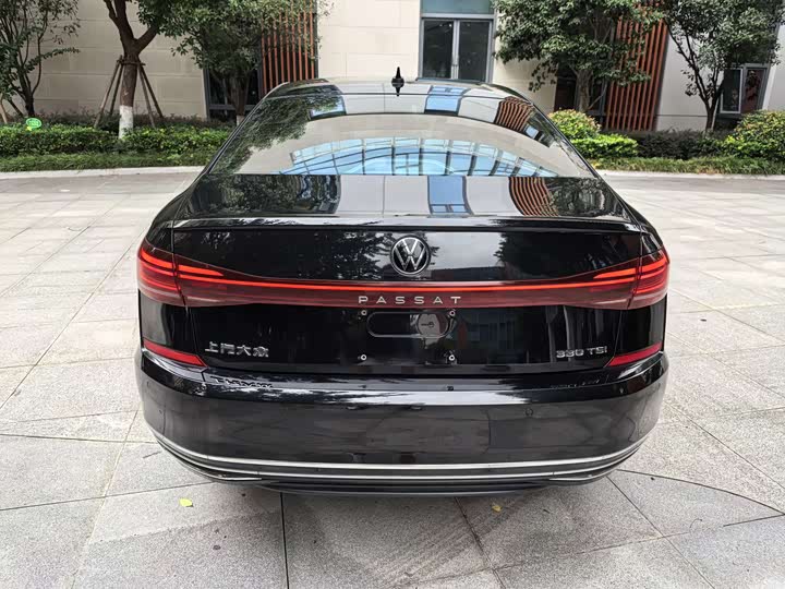 Фото 5 - Volkswagen Passat